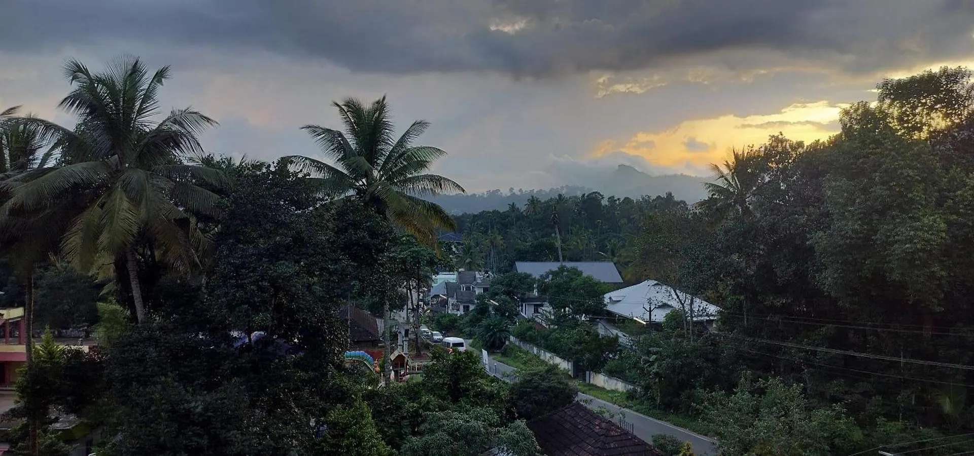Himadri Munnar Holidays