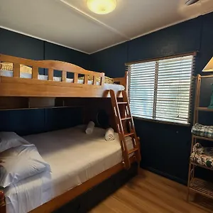 norms-place-waterfront-house-beachfront.queenslandhotels.net/
