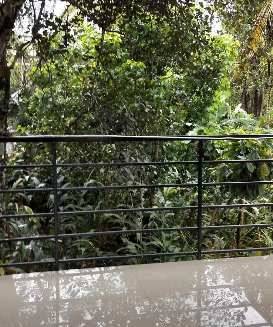 Himadri Munnar Holidays בית אירוח